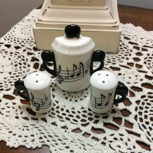 Musical S&P and Napkin Holder